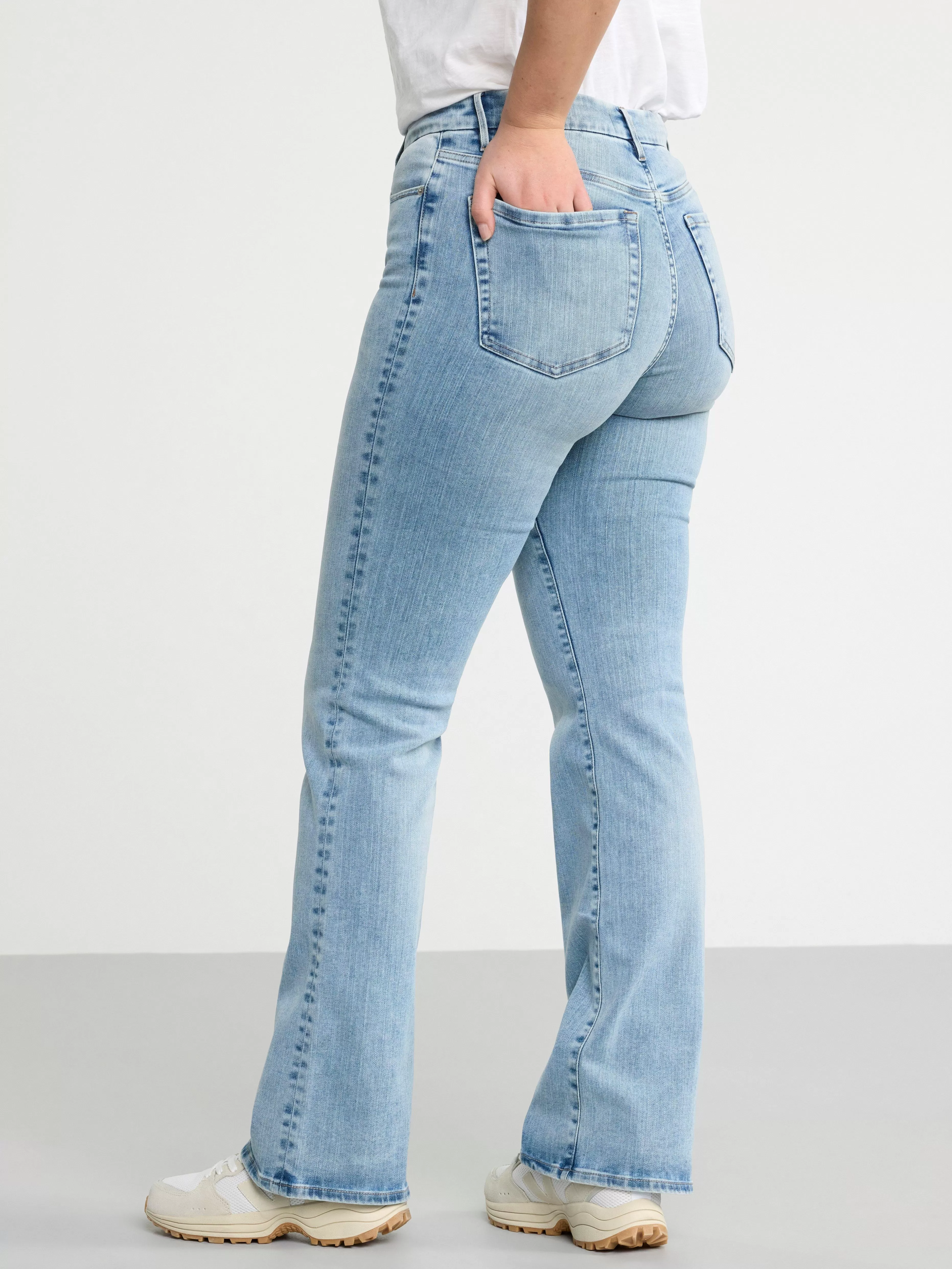 Dam Lindex Mira Curve Super Stretch Flared Jeans