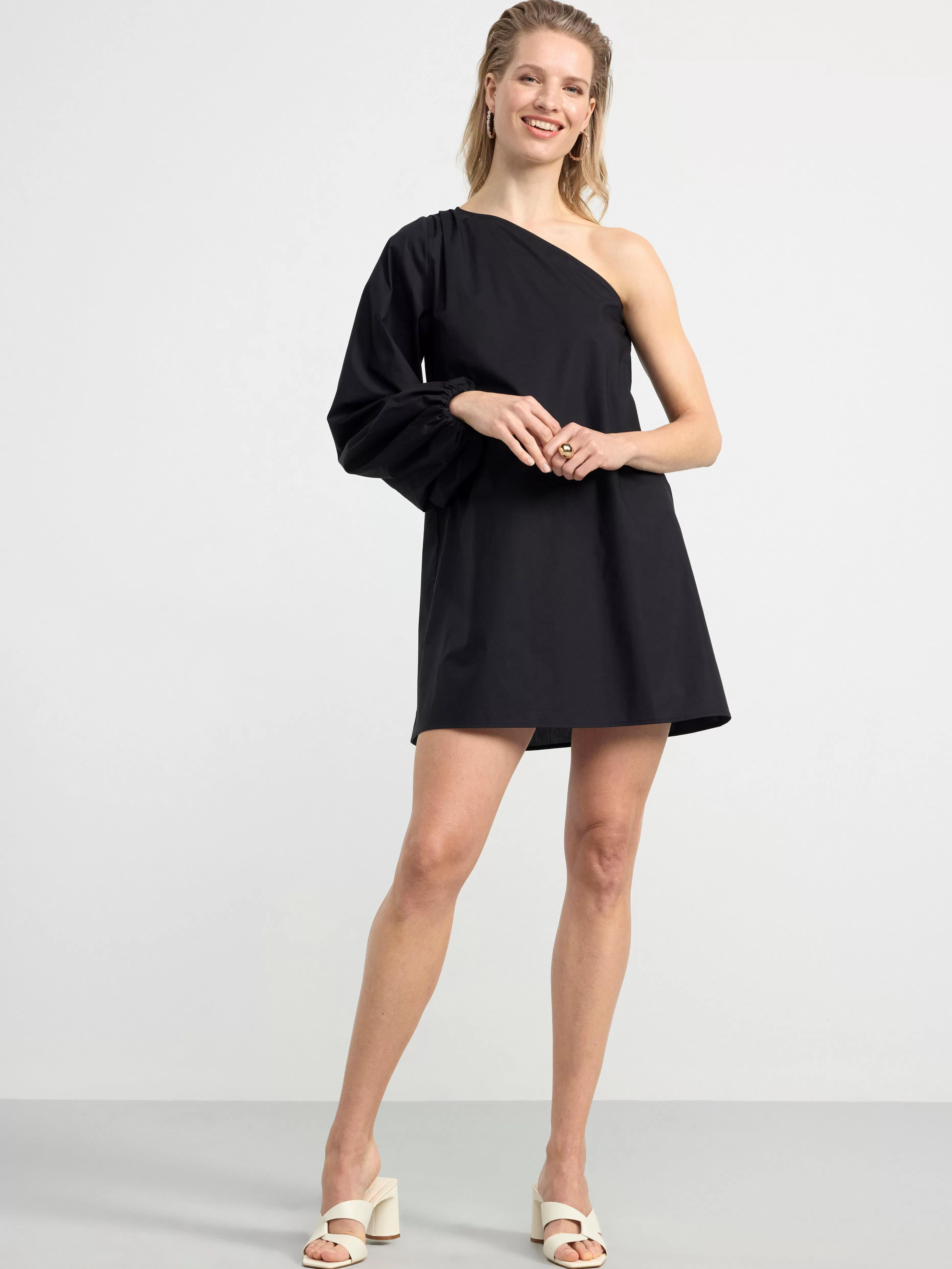 Dam Lindex One-Shoulder Klanning