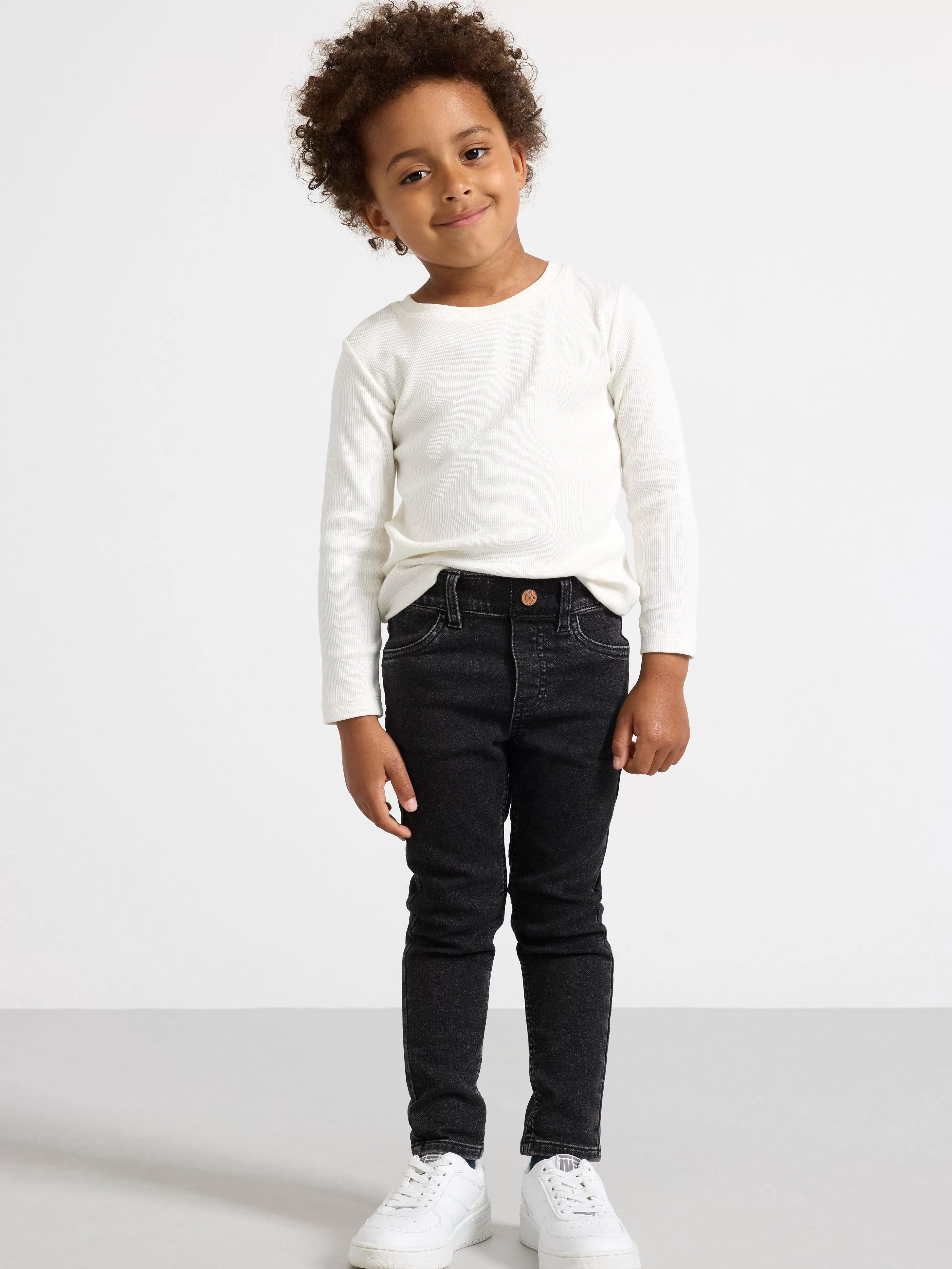 Barn Lindex Sam Superstretchiga Pull-Up-Jeans Med Slim Fit Och Normalhog Midja