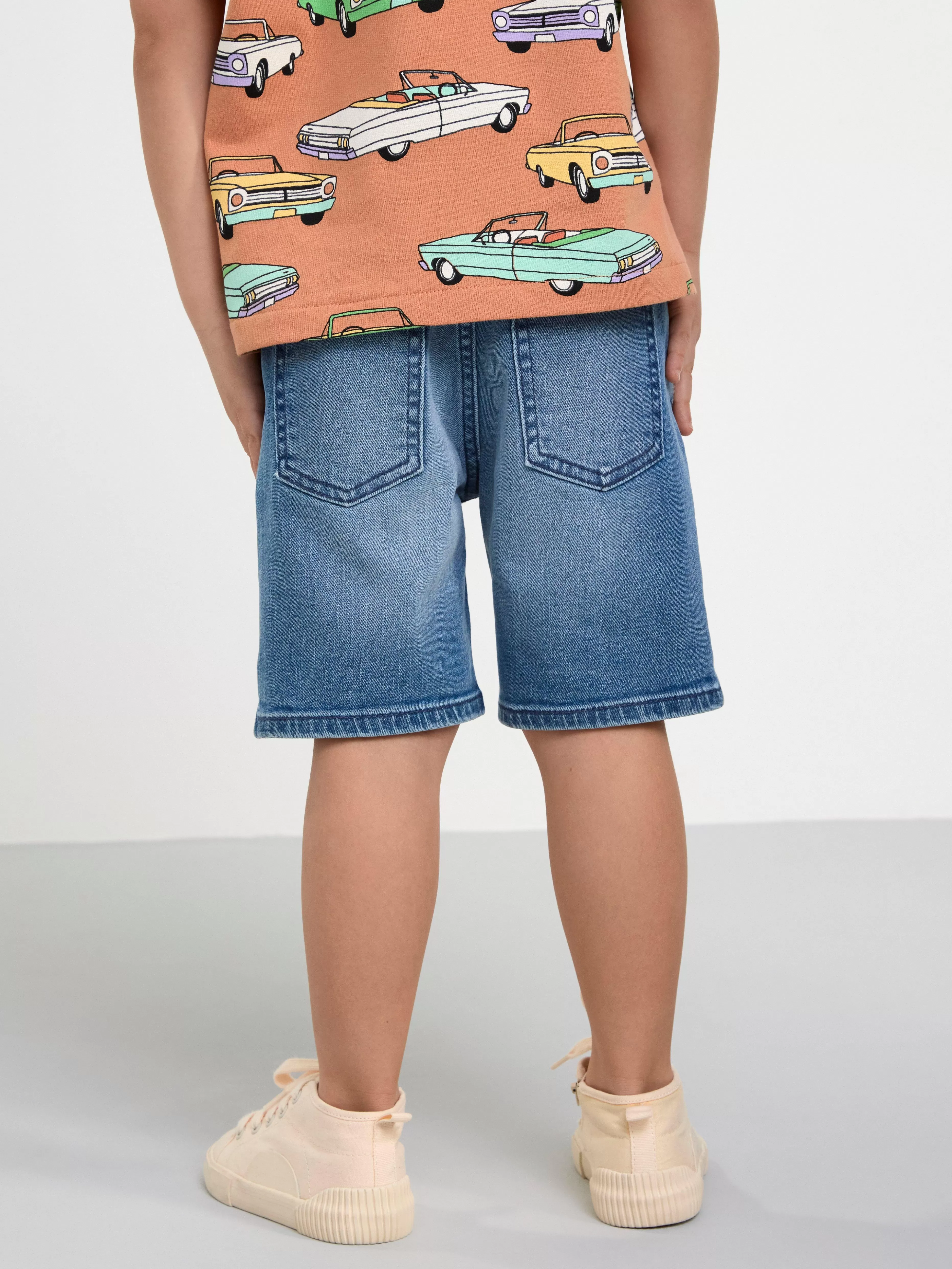 Barn Lindex Sture Pull-Up-Shorts Imed Normalhog Midja Och Rakt Ben
