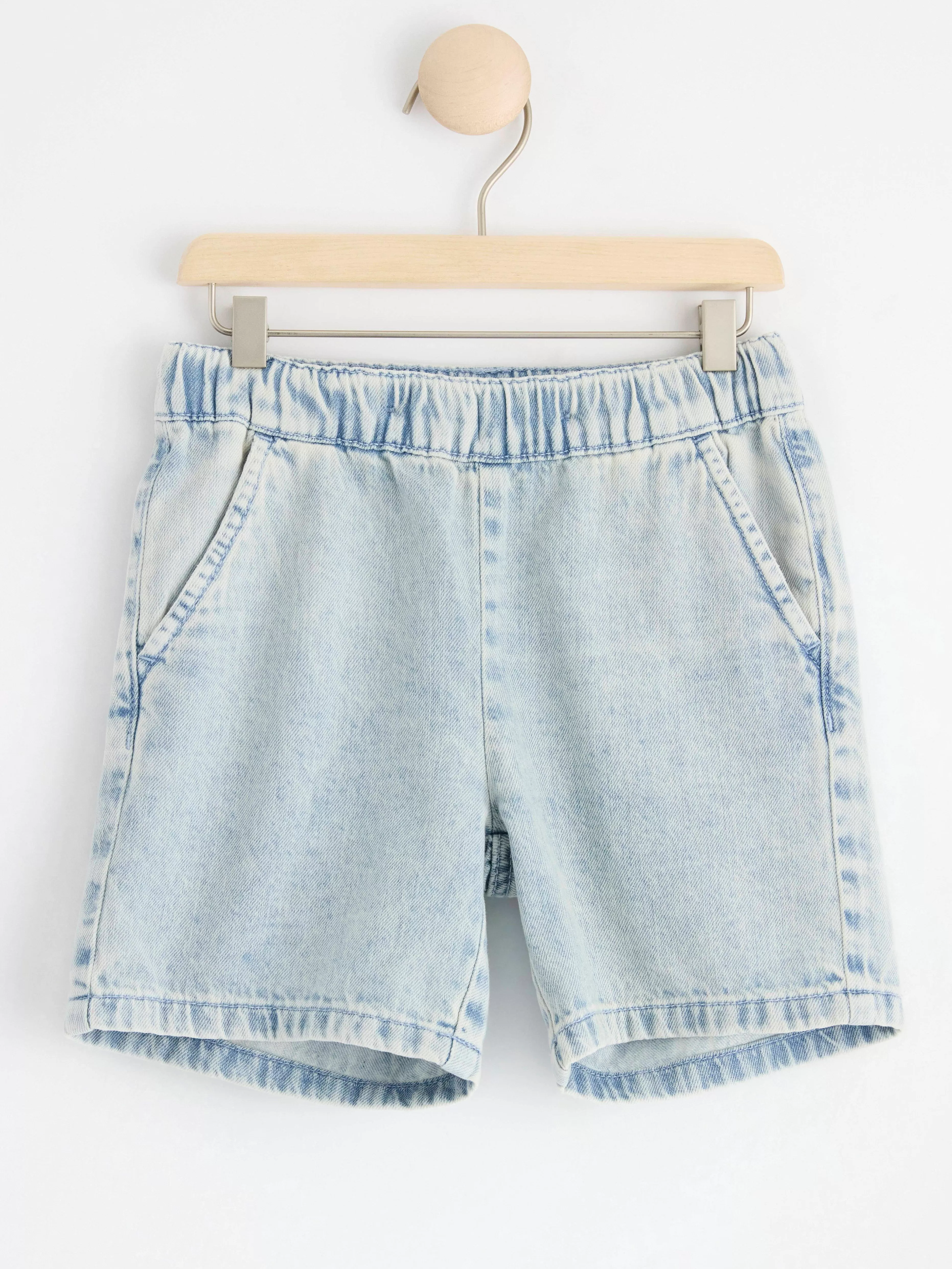 Barn Lindex Sven Denimshorts Med Normalhog Midja Och Rakt Ben