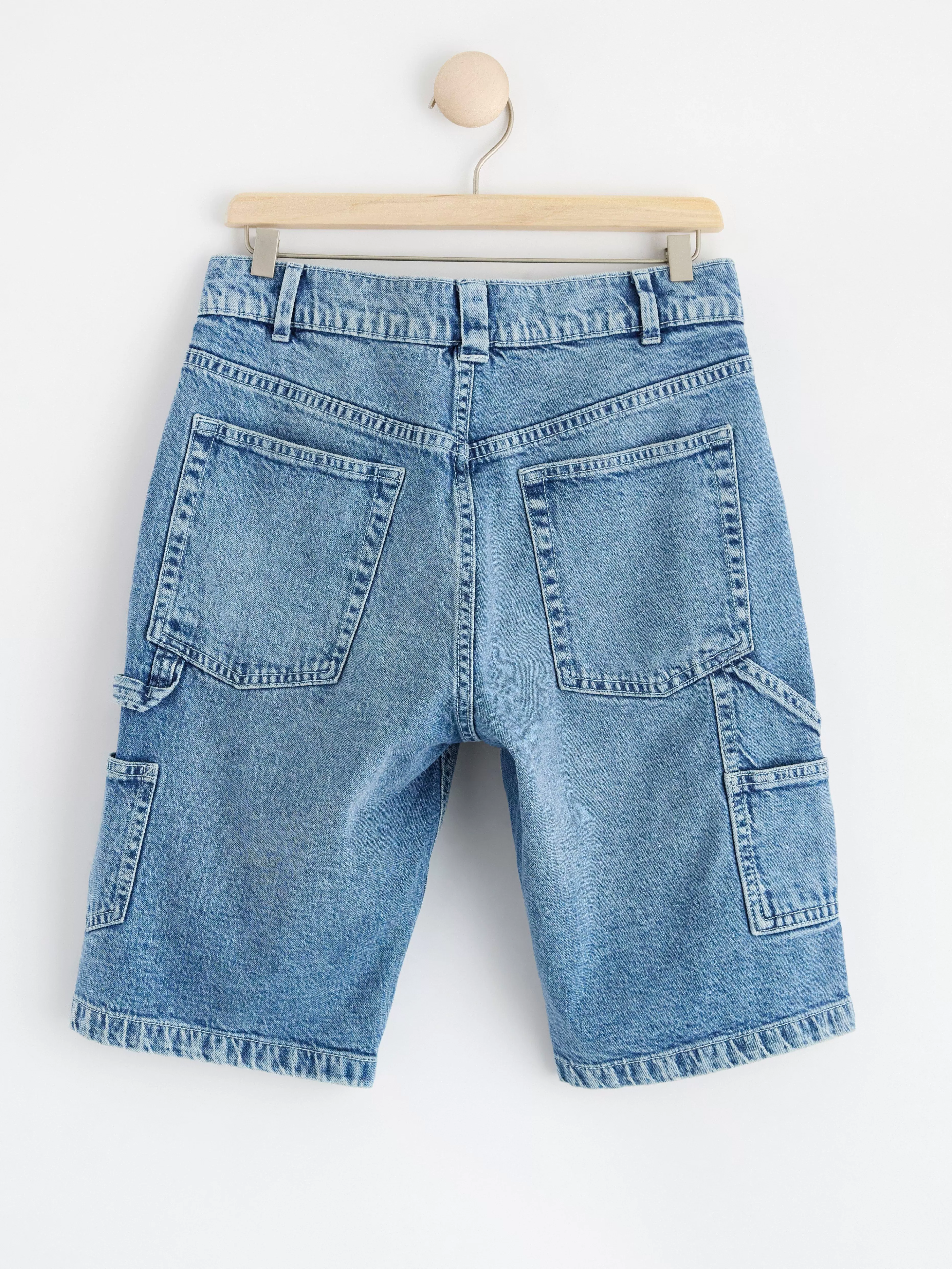 Barn Lindex Vilgot Jeansshorts Med Normalhog Midja Och Vida, Raka Ben