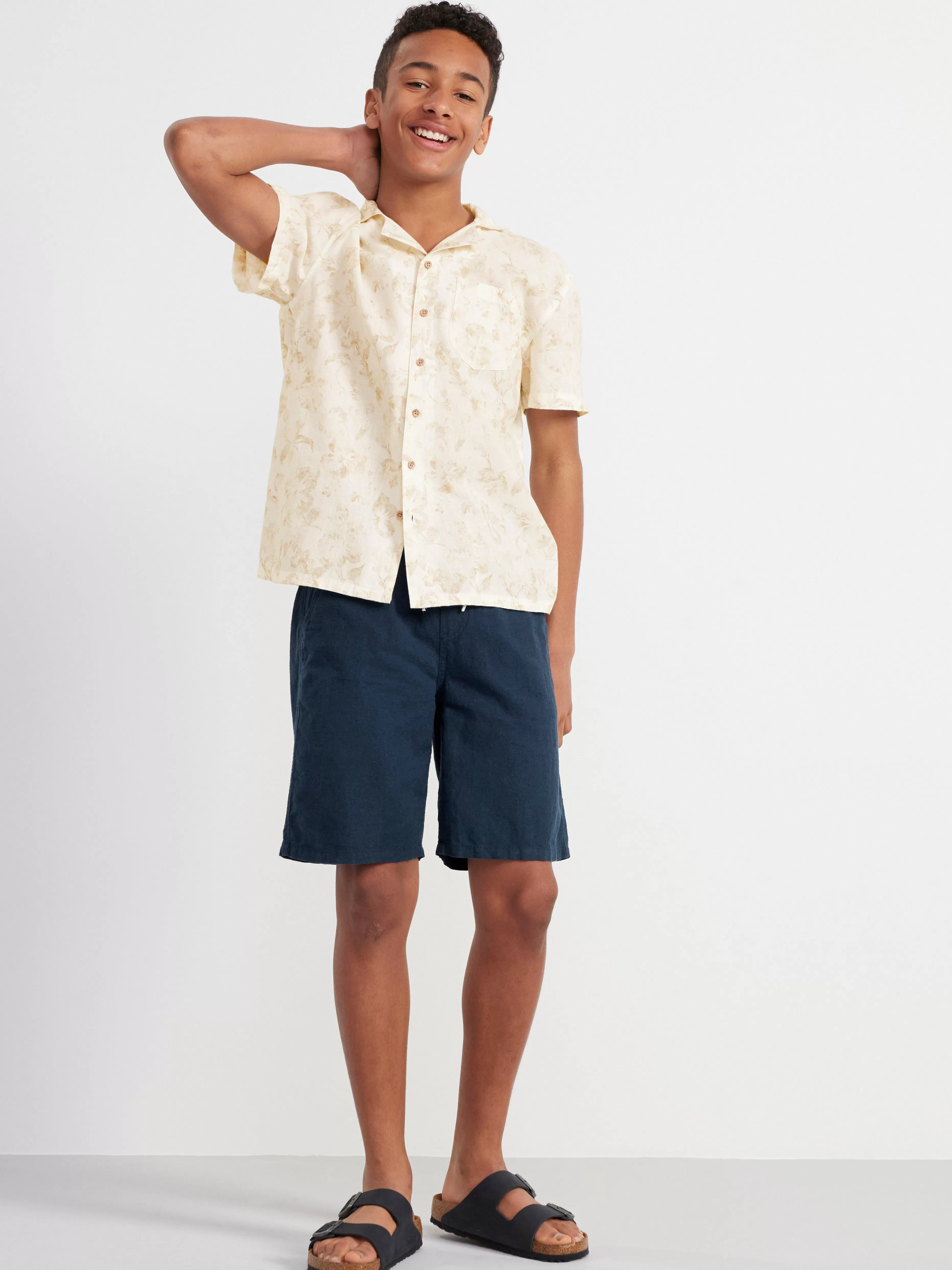 Barn Lindex Vilgot Vida Shorts Med Normalhog Midja I Linneblandning