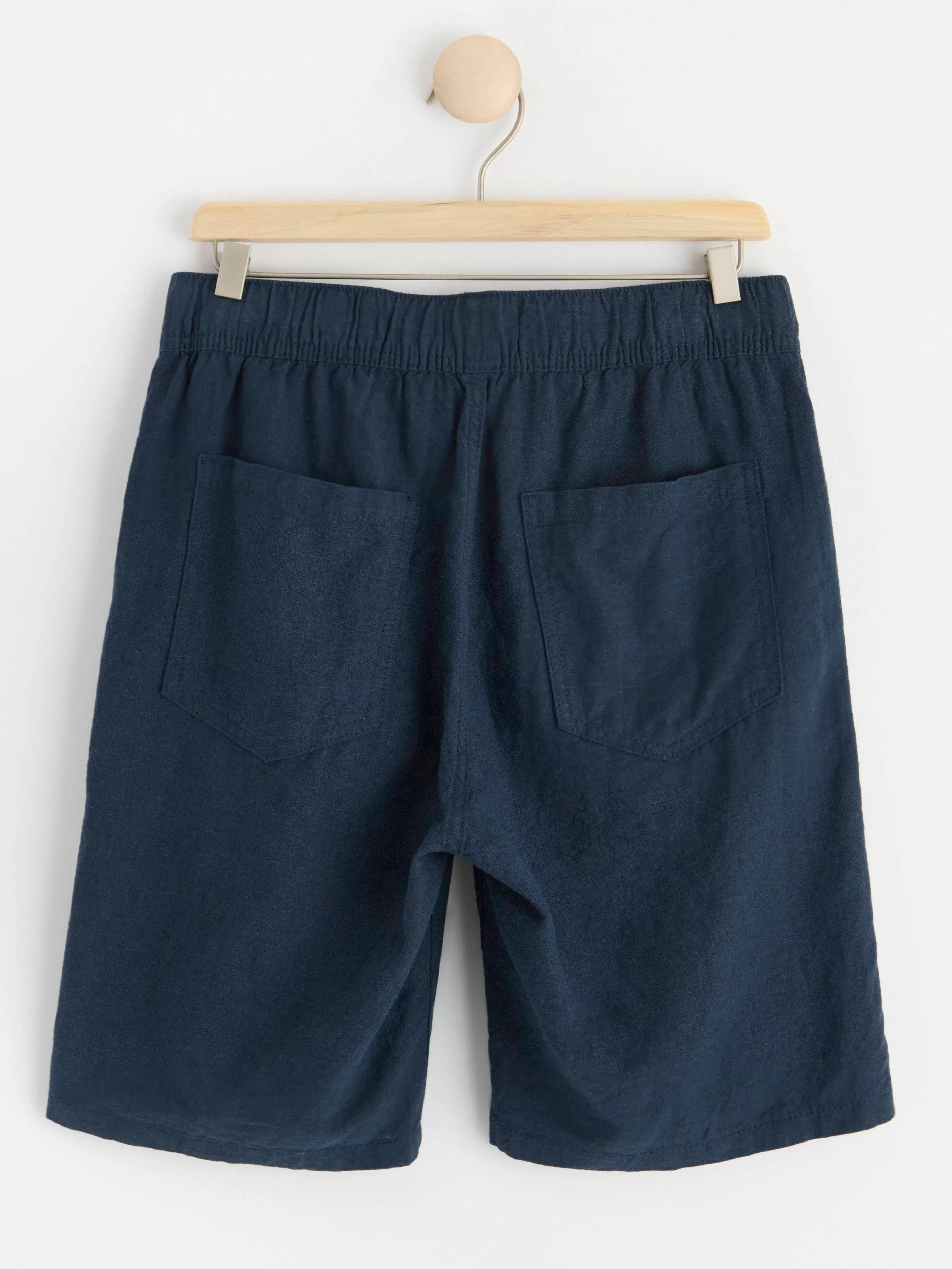 Barn Lindex Vilgot Vida Shorts Med Normalhog Midja I Linneblandning